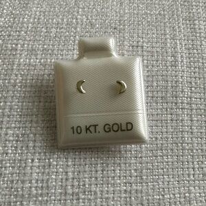 10 KT Gold Crescent Moon Earrings